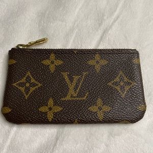 Louis Vuitton Monogram Key Cles 🤎